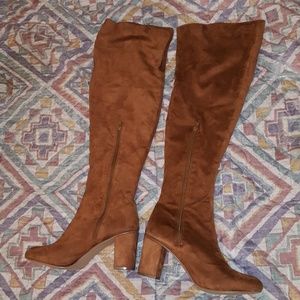 BROWN SUEDE BOOTS (read description)